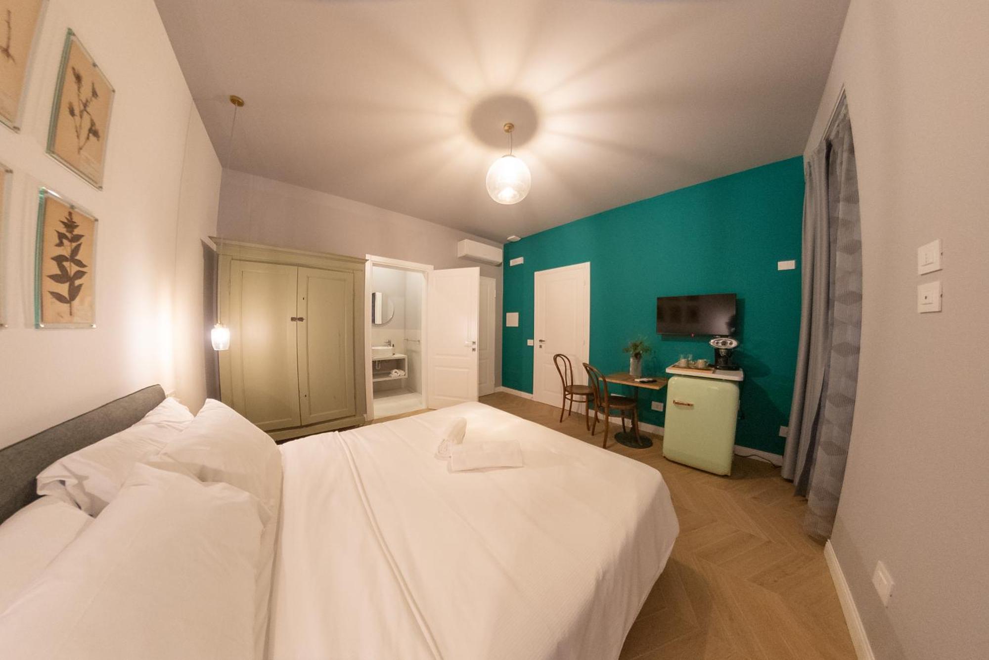 Sophia Boutique Suites Trieste Exterior foto